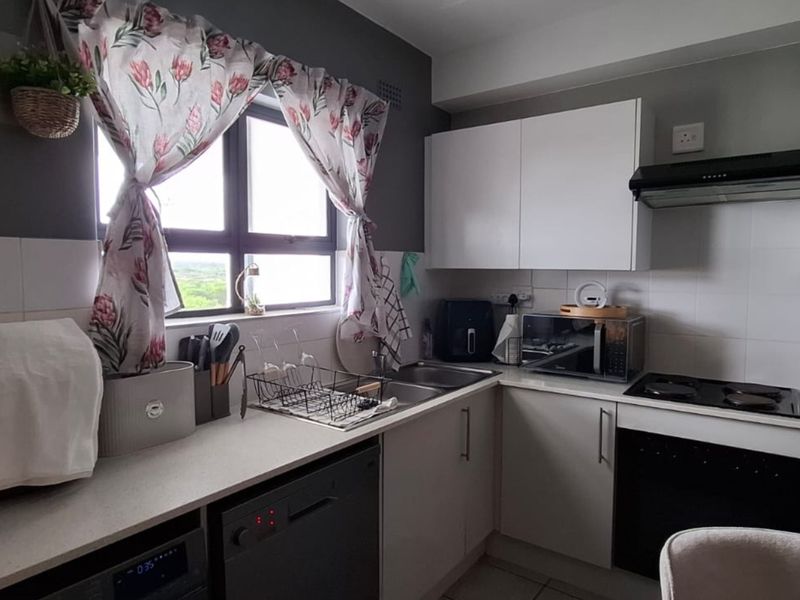 Modern 3-Bedroom Duplex Apartment in Secure Ihlathi Estate - Parklands - Photo 4