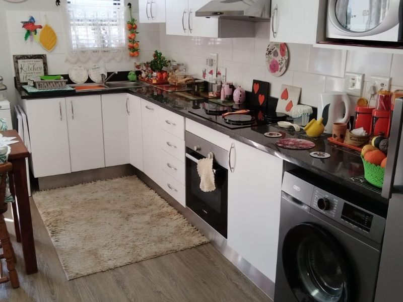New Release!!! Apartment For Sale in Buh Rein Retirement Village, Buh-Rein Estate - Photo 10