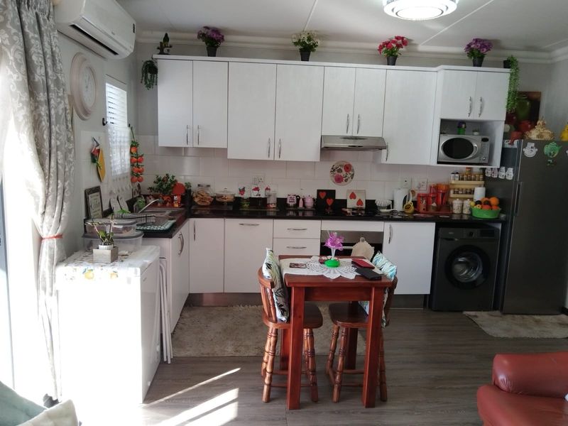 New Release!!! Apartment For Sale in Buh Rein Retirement Village, Buh-Rein Estate - Photo 9