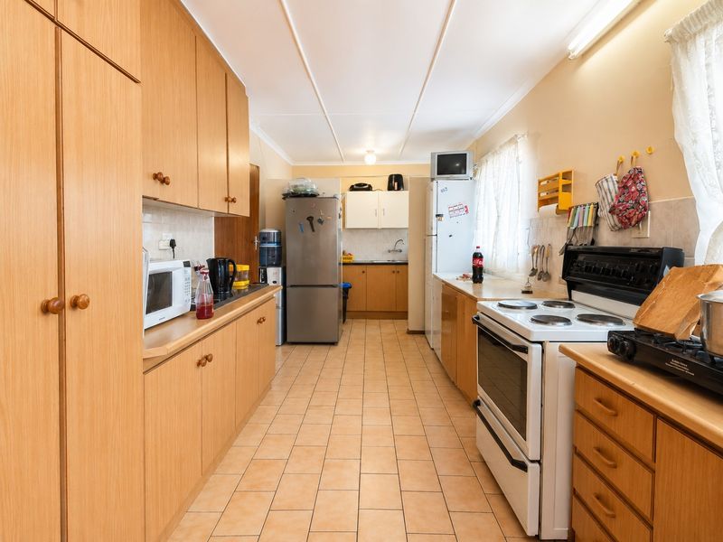 Spacious 4-Bed 3-Bath Family Living in the Heart of Fauna - Photo 6