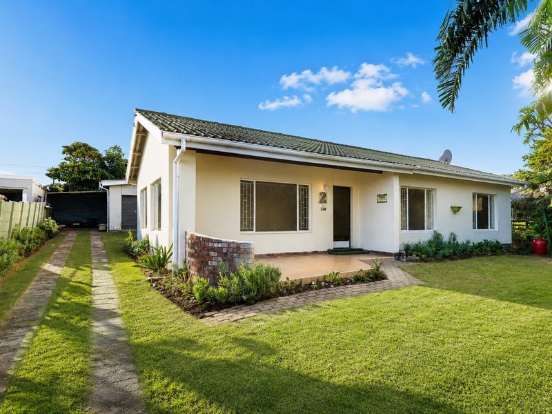 Three Bedroom House with Cozy Flatlet - Photo 1