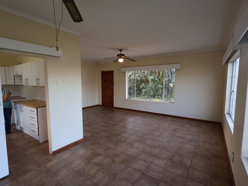 Three Bedroom House with Cozy Flatlet - Photo 4