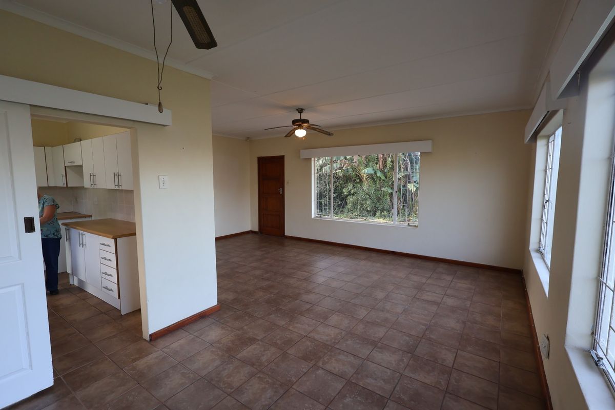 Three Bedroom House with Cozy Flatlet - Photo 4