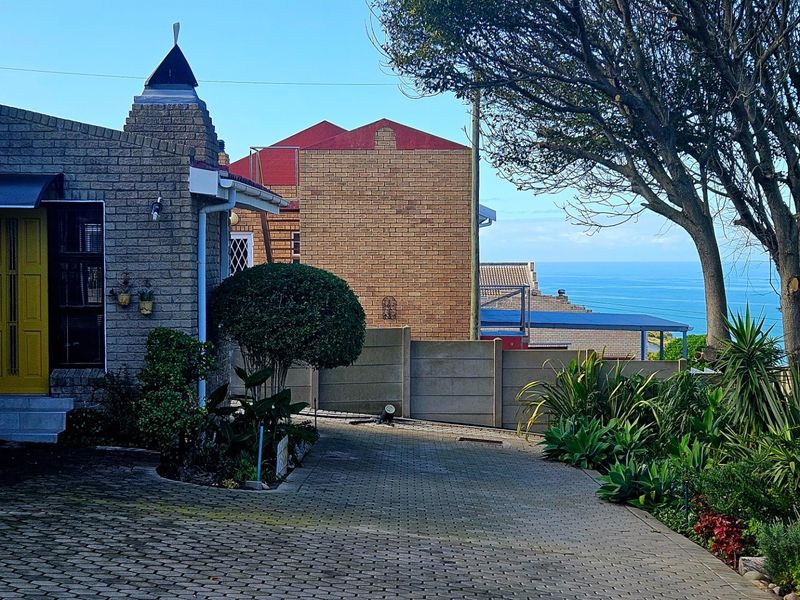 House For Sale in Dana Bay, Mossel Bay - Photo 4