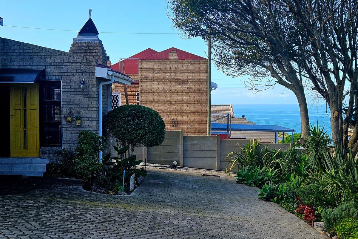 House For Sale in Dana Bay, Mossel Bay - Photo 4