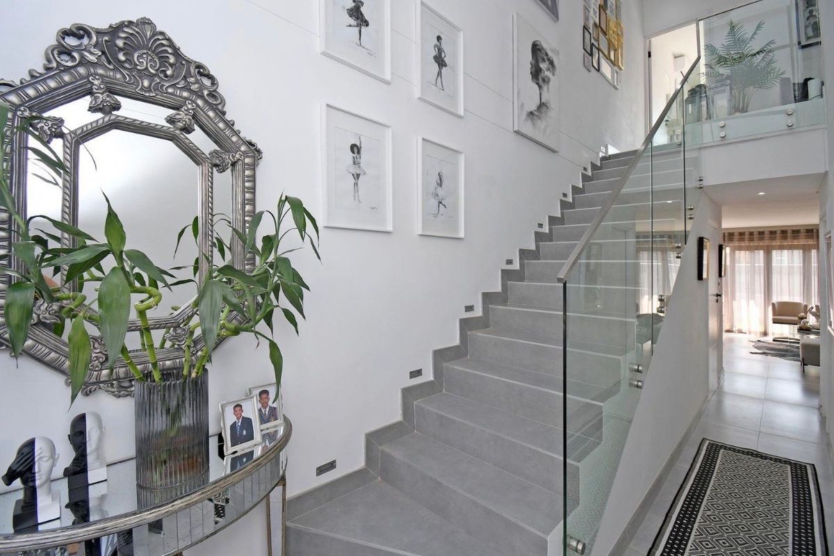 Refined Luxury Duplex Living in the Heart of Illovo - Photo 5