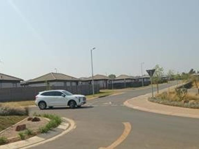 2 Bedroom House To Rent in Diamond City, Pretoria - Photo 1