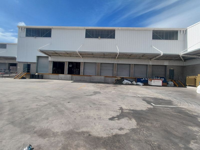 6075sqm Industrial Property To Rent in Montague Gardens, Milnerton - Photo 3