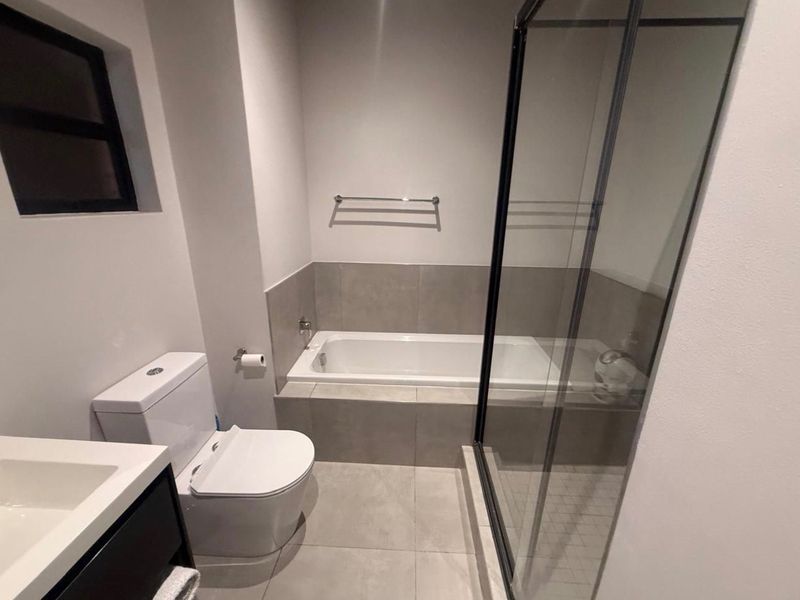 Fully furnished Apartment to Rent in Melrose - Photo 8