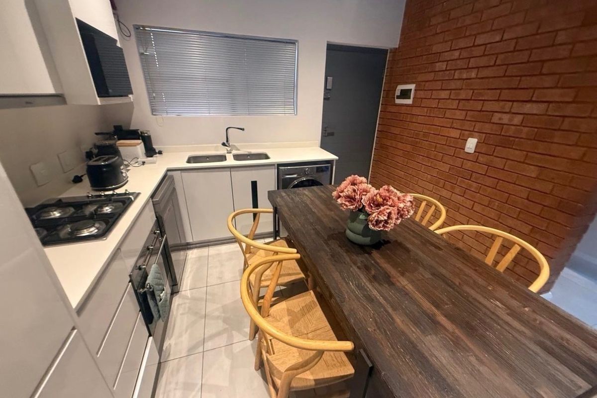 Fully furnished Apartment to Rent in Melrose - Photo 4