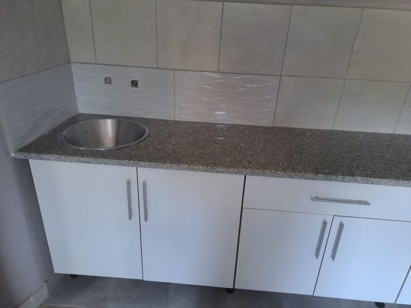 Bachelor To Rent in Mahube Valley, Pretoria - Photo 3
