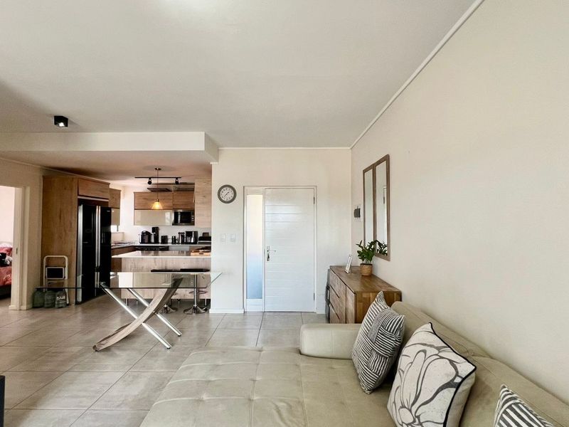 3 bed 2 bath 1st floor apartment - Photo 7