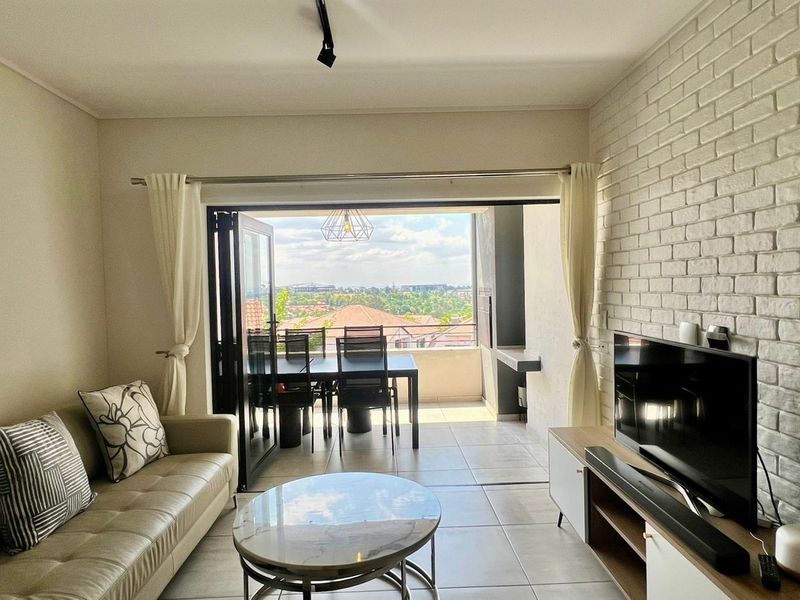 3 bed 2 bath 1st floor apartment - Photo 5