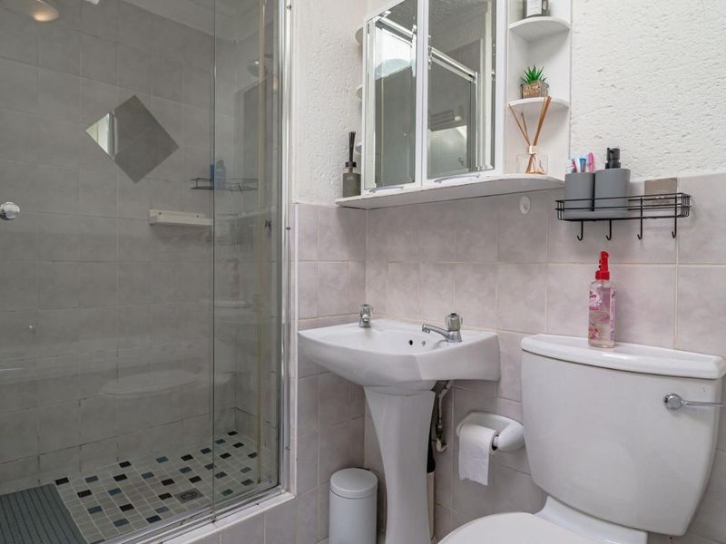 Two Bedroom Apartment in Sought-After Marais Steyn Park - Photo 6