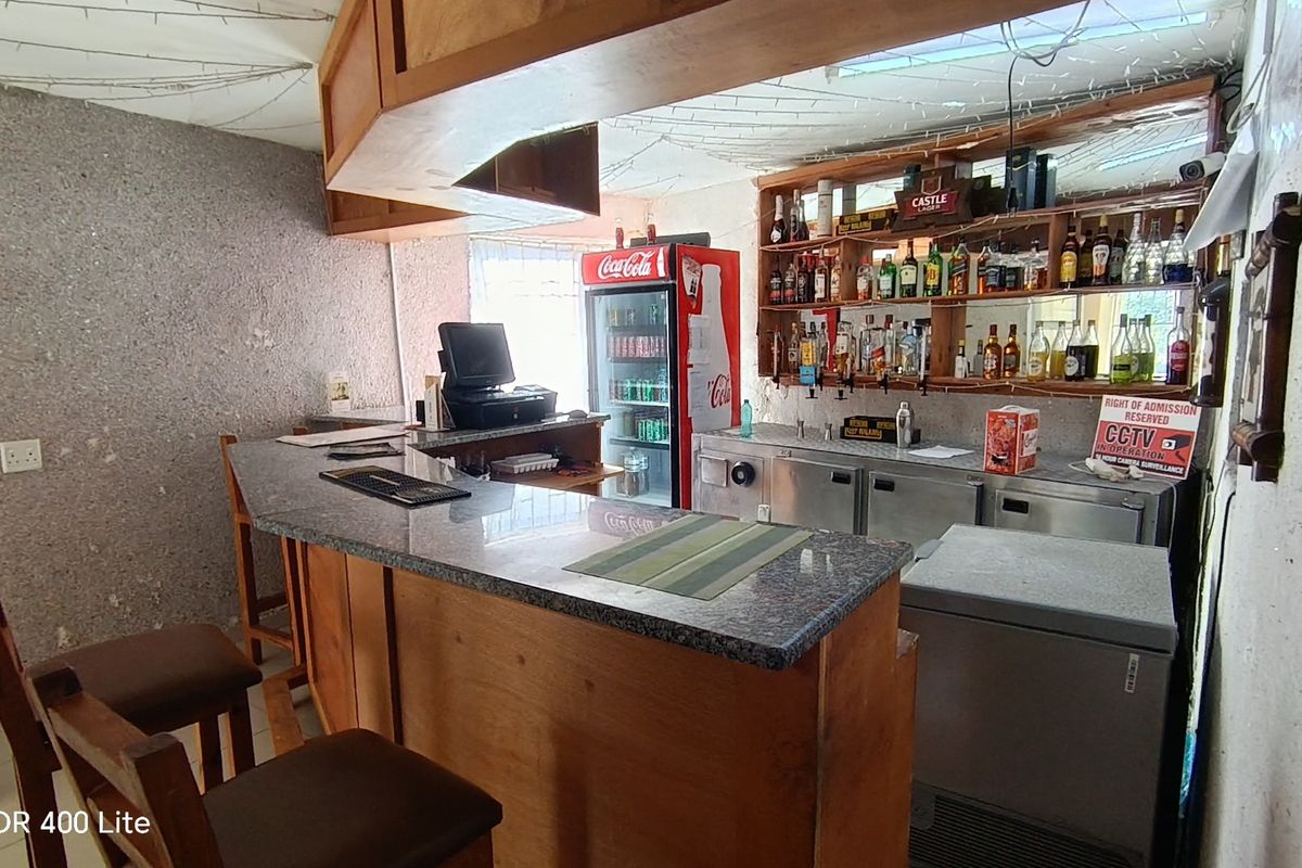 Commercial property with penthouse for sale in Ramsgate - Photo 5