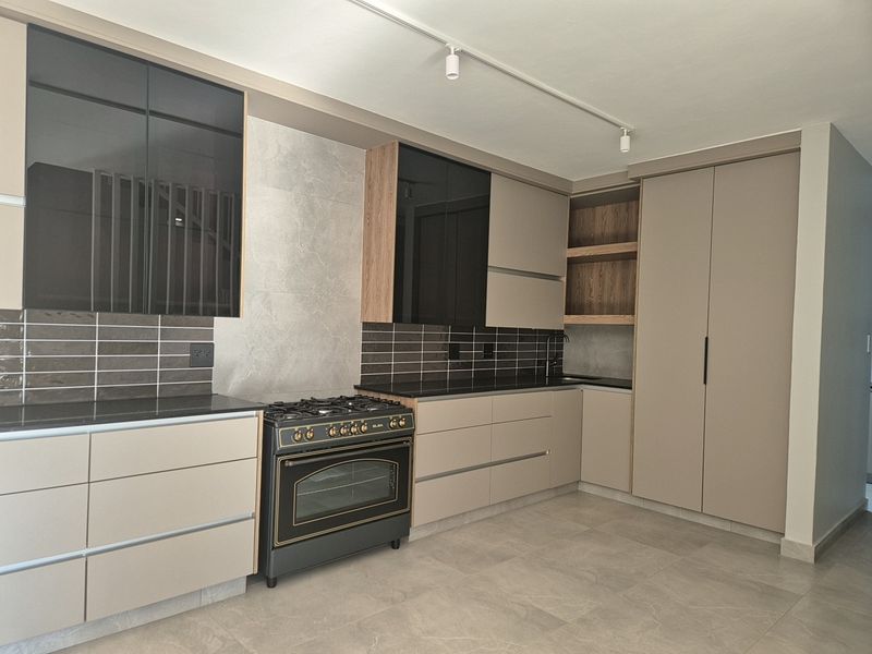 House For Sale in Grimbeeck Park, Potchefstroom, North West - Photo 2