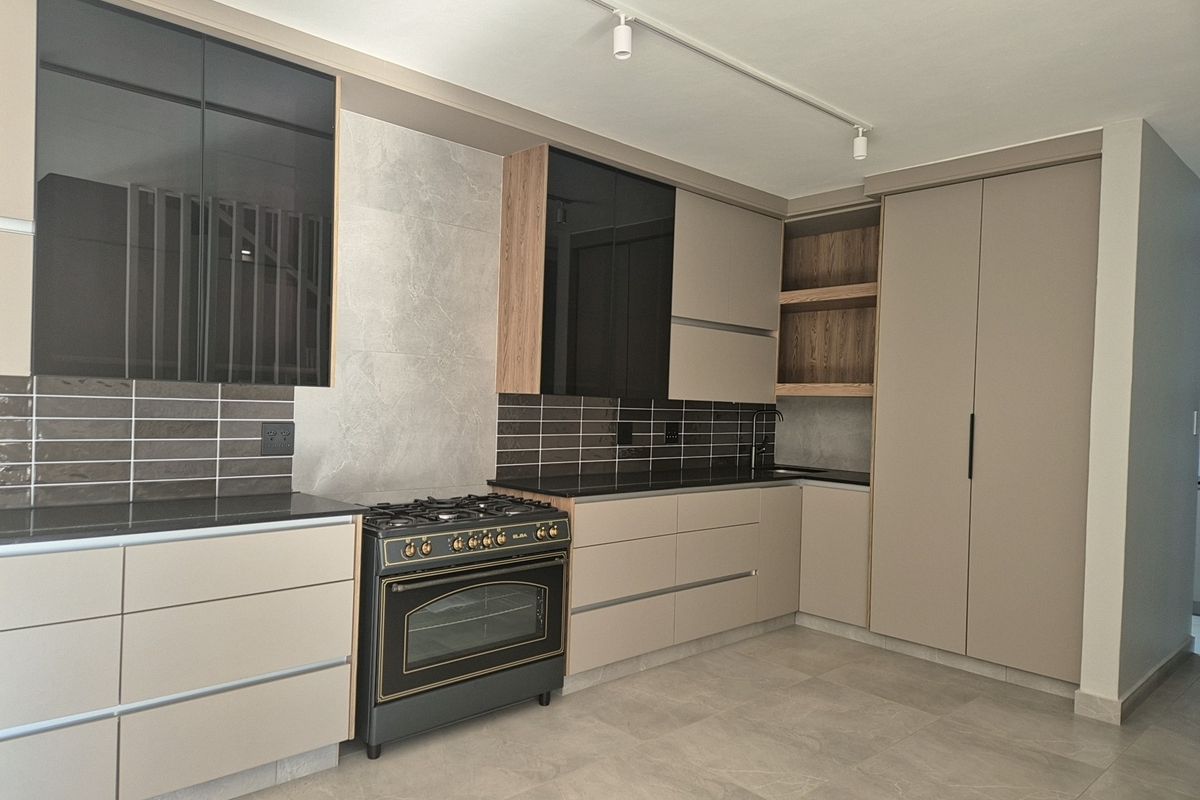 House For Sale in Grimbeeck Park, Potchefstroom, North West - Photo 2