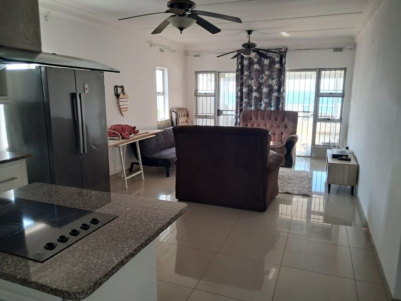 Luxurious Oceanview Top Floor Apartment With Private Beach - Photo 3
