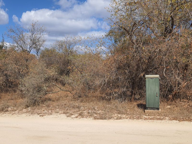 Superb  plot  in Raptor's View Wildlife Estate, Hoedspruit, new on the market - Photo 4
