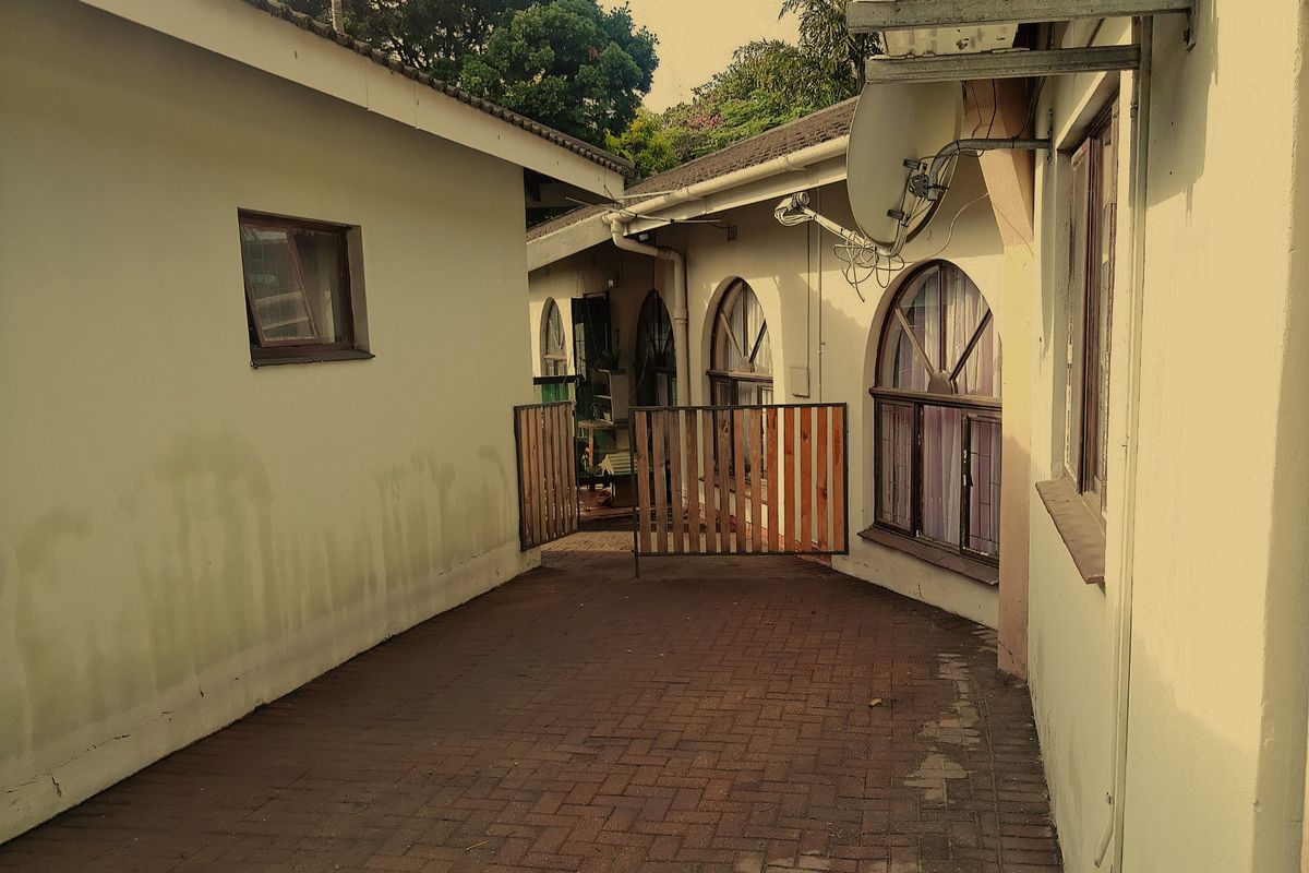 House with 2 bedroom flatlet for Sale in Veld en Vlei, Richards Bay, KwaZulu Natal - Photo 3