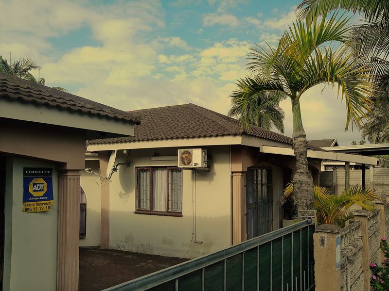 House with 2 bedroom flatlet for Sale in Veld en Vlei, Richards Bay, KwaZulu Natal - Photo 4