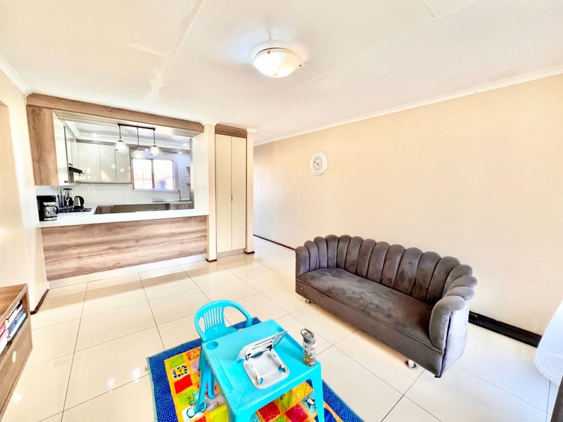 Apartment For Sale in Carlswald, Midrand - Photo 10