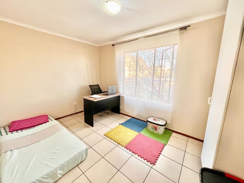 Apartment For Sale in Carlswald, Midrand - Photo 4