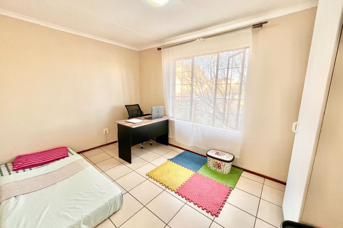 Apartment For Sale in Carlswald, Midrand - Photo 4