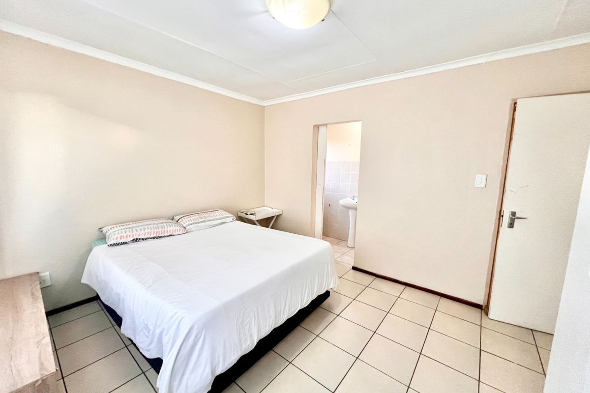 Apartment For Sale in Carlswald, Midrand - Photo 3