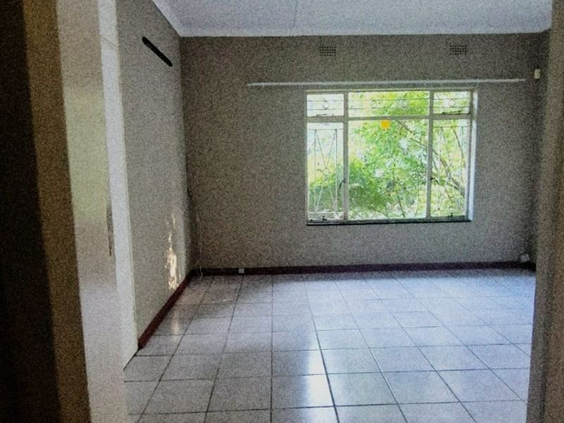 Four bedroom house to rent in Protea Park Walking distance from Protea Park Laerskool - Photo 10