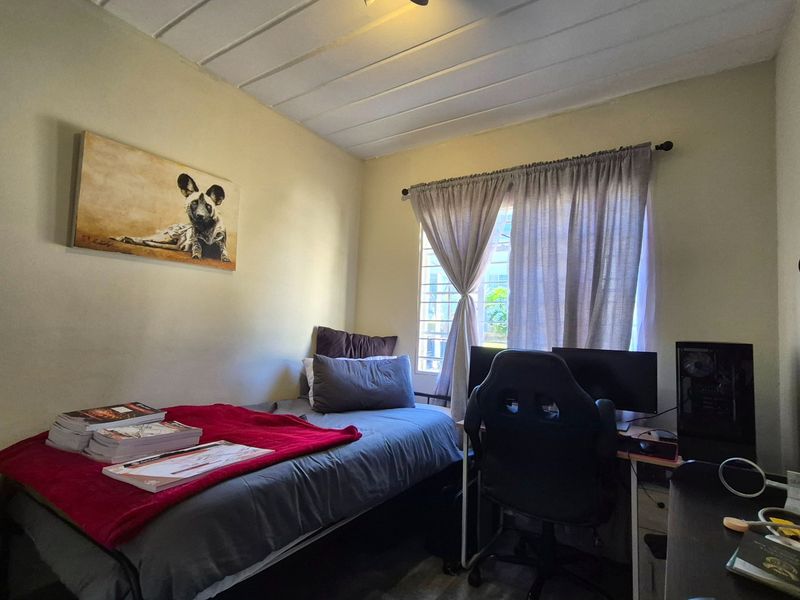 Two Bedroom Ground Floor Unit To Rent in Sterrewag - Photo 10