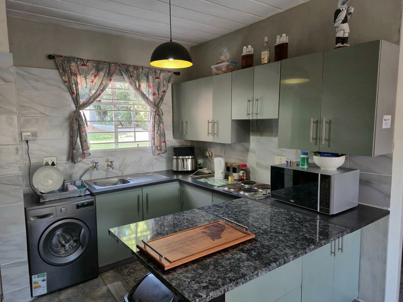 Two Bedroom Ground Floor Unit To Rent in Sterrewag - Photo 5