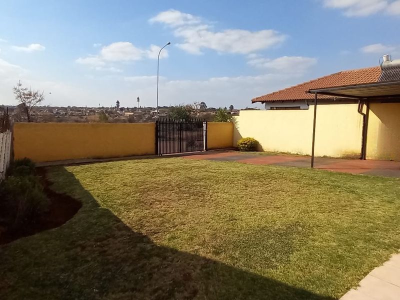 House For Sale in Ennerdale, Johannesburg - Photo 4