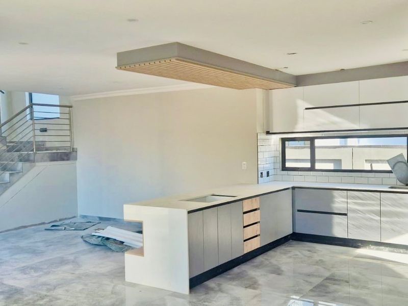 4-Bedroom House Zambezi Manor lifestyle Estate - Photo 3