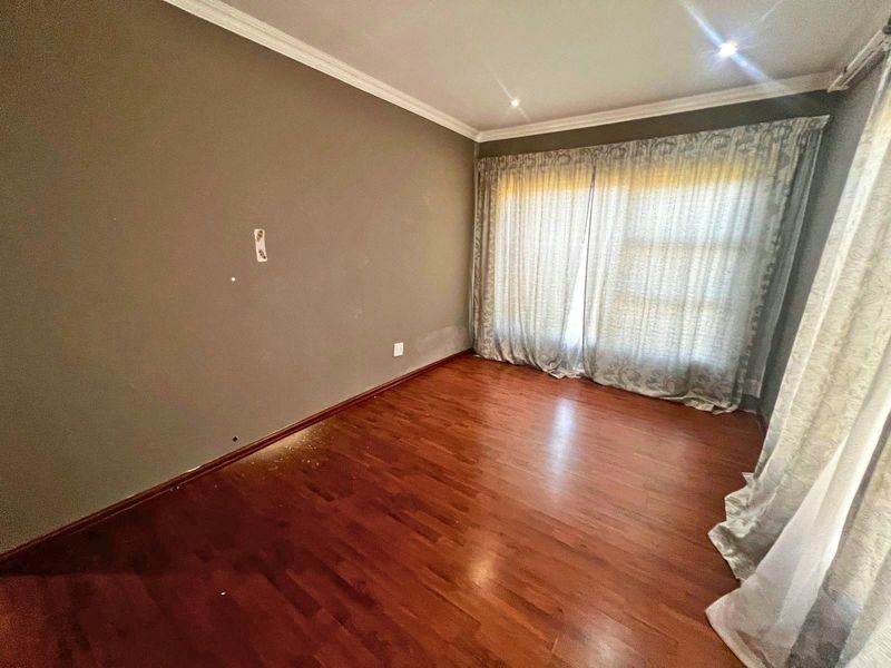 3 Bedroom House for Sale in Heuwelsig Estate, Centurion - Photo 9