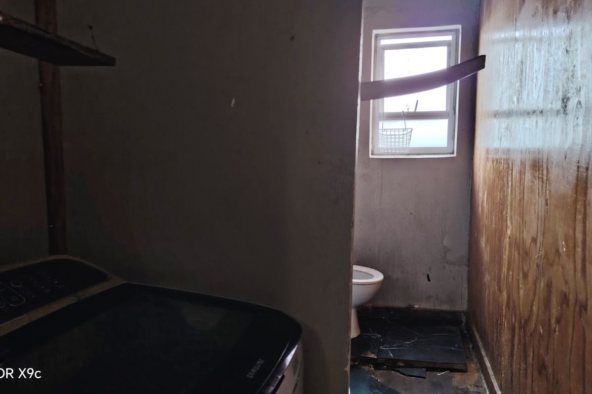Excellent fixer-upper income earner - Photo 5