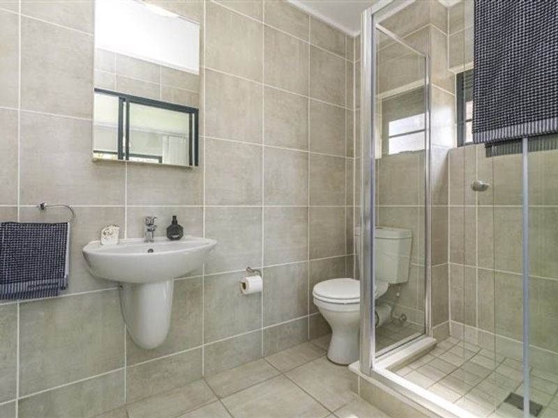 Apartment For Sale in Linbro Park, Sandton - Photo 4