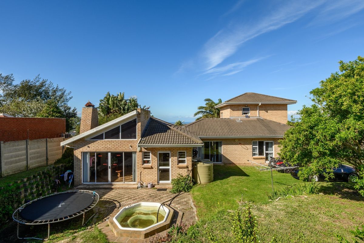 180° Sea View Abode On Show Sunday by Appointment Only 14.30 - 17.00 - Photo 2
