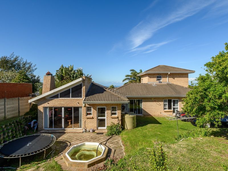 180° Sea View Abode On Show Sunday by Appointment Only 14.30 - 17.00 - Photo 2