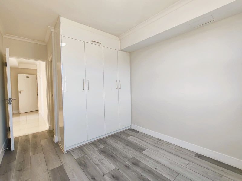Mountain view Apartments For Sale in Zonnebloem, Cape Town - Photo 6