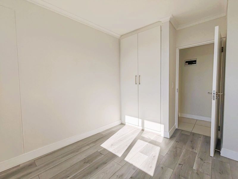 Mountain view Apartments For Sale in Zonnebloem, Cape Town - Photo 10