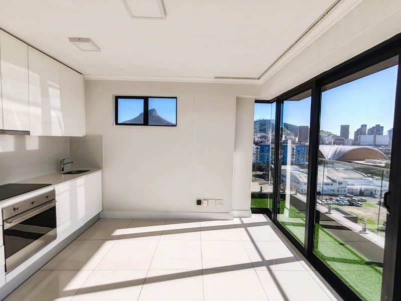 Mountain view Apartments For Sale in Zonnebloem, Cape Town - Photo 4
