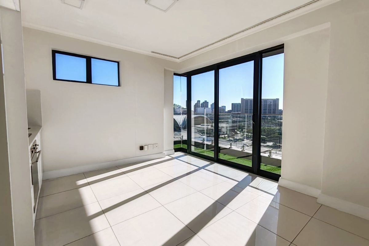 Mountain view Apartments For Sale in Zonnebloem, Cape Town - Photo 3
