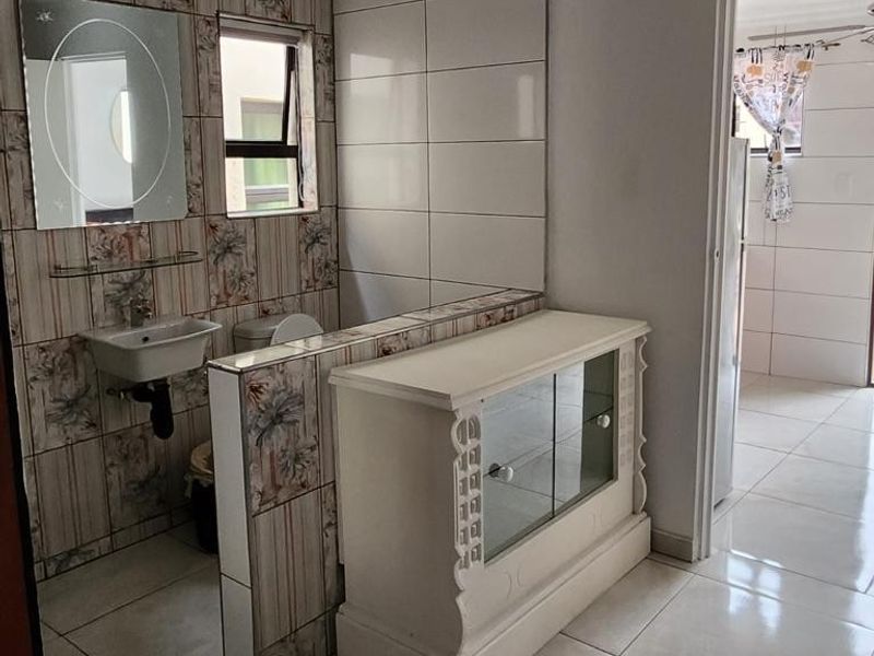 Cottage To Rent in Wendywood, Sandton - Photo 8