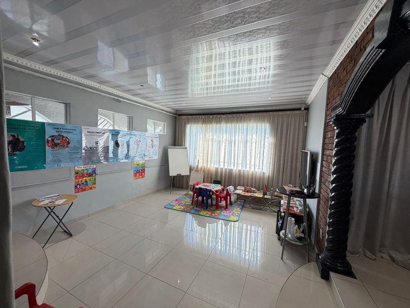 Guest House To Rent in Noordwyk, Midrand - Photo 10