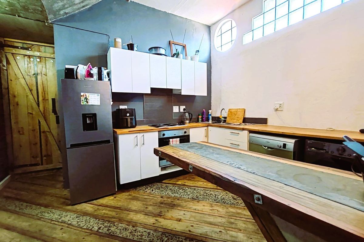 Character-Filled Investment Opportunity with a Mountain view in Burnside, Salt River - Photo 5