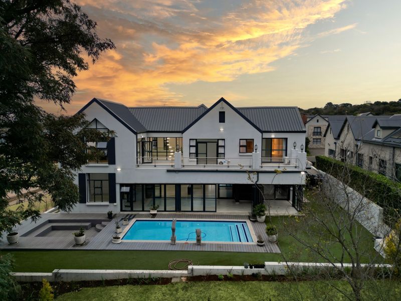 Luxury Modern House To Rent in Waterlake Farm Lifestyle Estate, Pretoria - Photo 1