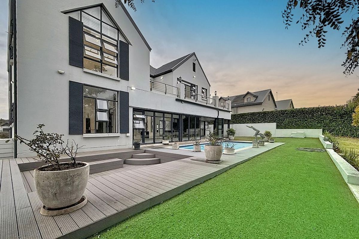 Luxury Modern House To Rent in Waterlake Farm Lifestyle Estate, Pretoria - Photo 3