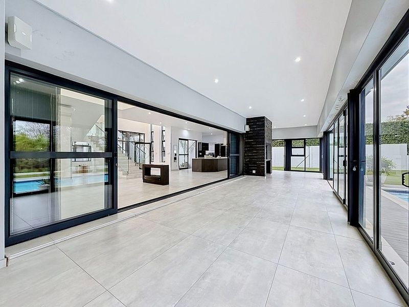 Luxury Modern House To Rent in Waterlake Farm Lifestyle Estate, Pretoria - Photo 8