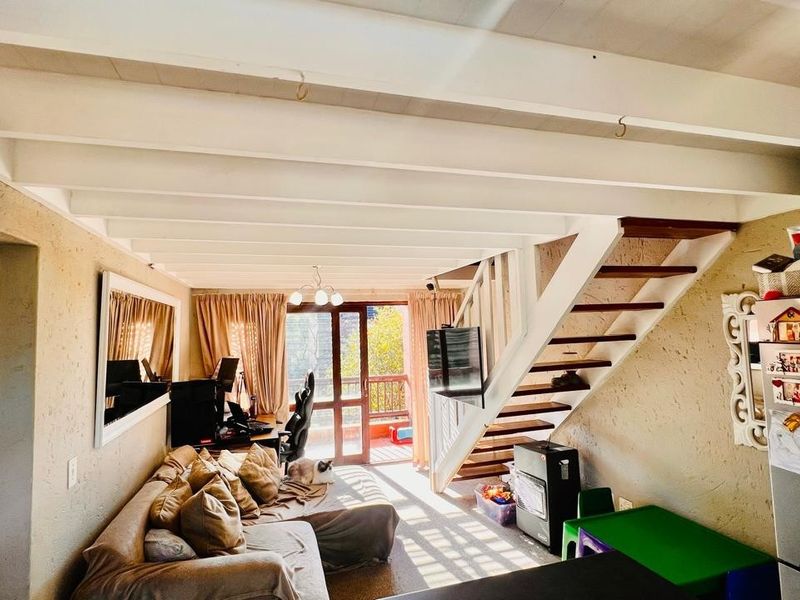 Apartment To Rent in Magaliessig, Sandton - Photo 8